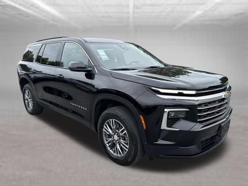 Used 2026 Chevrolet Traverse LT AWD/4WD image 8