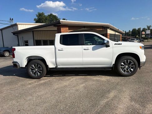 New 2026 Chevrolet Silverado 1500 LT w/ Z71 Off-Road Package AWD/4WD image 4