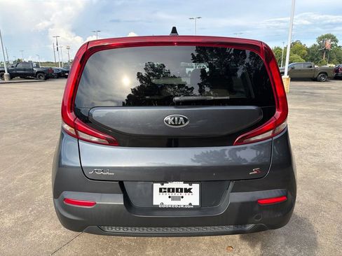 Used 2021 Kia Soul S FWD image 4