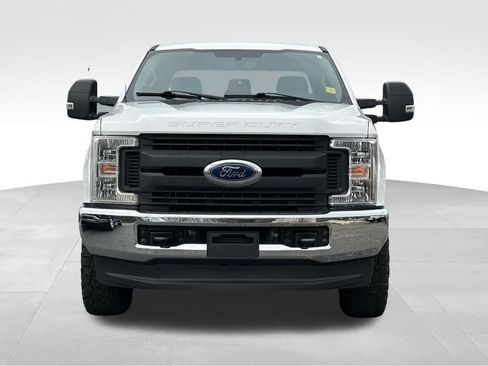 Used 2019 Ford F250 XL w/ Power Equipment Group image 6