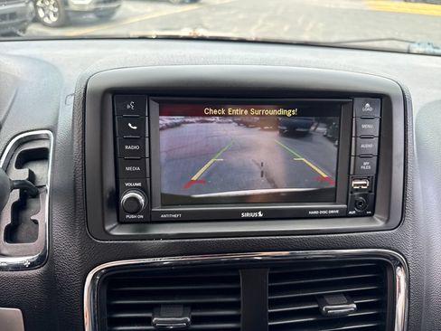 Used 2017 Dodge Grand Caravan GT FWD image 35