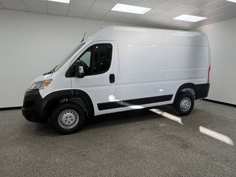 New 2026 RAM ProMaster 2500 w/ Storage Group image 20