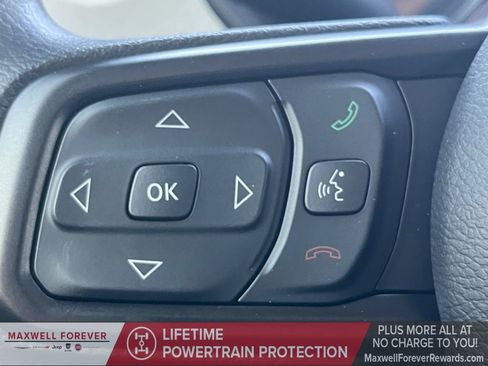 Used 2025 Jeep Wrangler Sport image 11