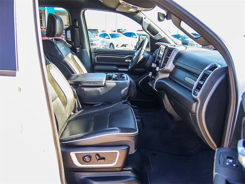 Used 2025 RAM 1500 Laramie image 14