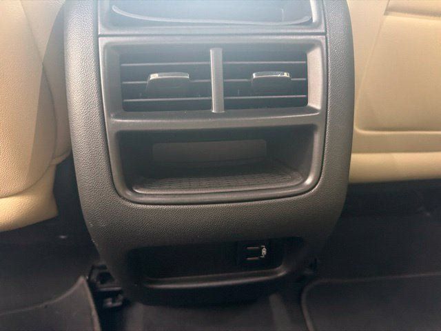 Used 2017 Cadillac XT5 FWD image 20
