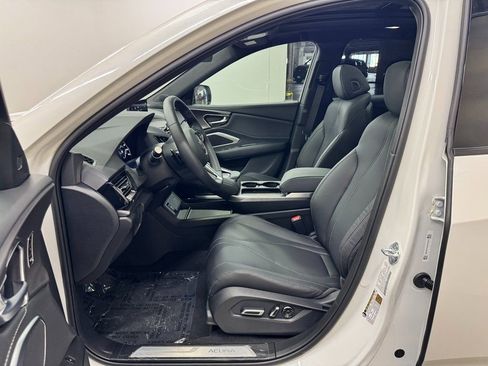 Used 2025 Acura RDX SH-AWD image 14