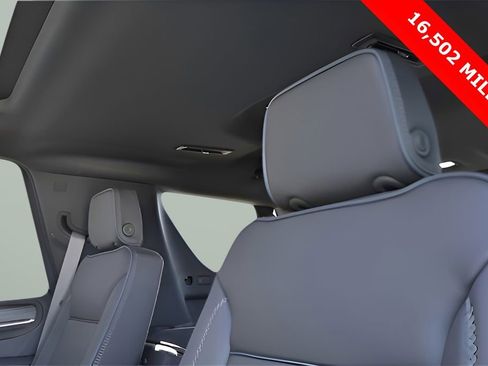 Used 2024 GMC Yukon Denali image 28