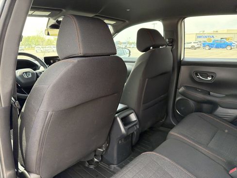 Certified 2025 Honda HR-V Sport image 12