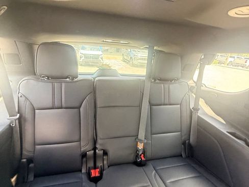 Used 2022 Chevrolet Tahoe RST w/ Luxury Package RWD image 16