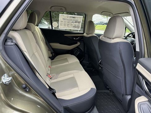 Certified 2025 Subaru Outback Premium w/ Popular Package #1A image 11