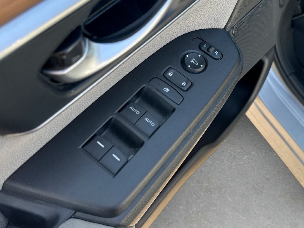 Used 2021 Honda CR-V EX image 11