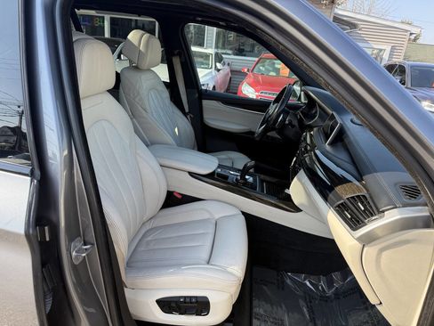 Used 2016 BMW X5 xDrive50i image 18