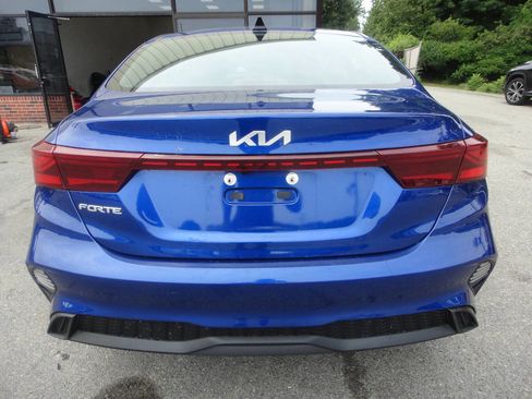 Used 2022 Kia Forte LXS image 5