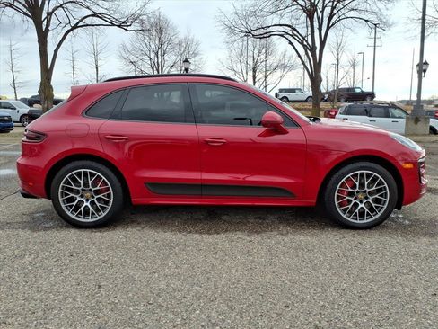 Used 2018 Porsche Macan Turbo image 6