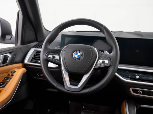 Certified 2024 BMW X5 xDrive40i w/ Parking Assistance Package image 11