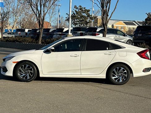 Used 2018 Honda Civic EX image 7