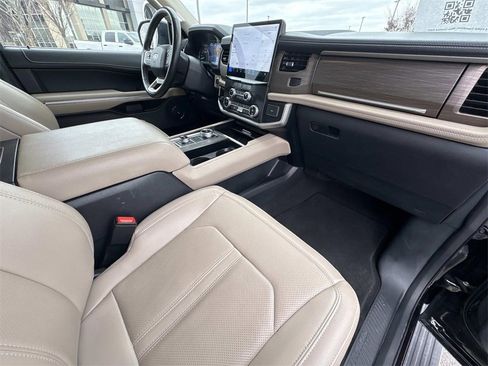 Used 2024 Ford Expedition Max Limited image 13