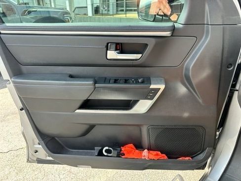 Used 2023 Toyota Sequoia Platinum AWD/4WD image 21