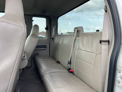 Used 2010 Ford F350 4x4 SuperCab Super Duty image 12