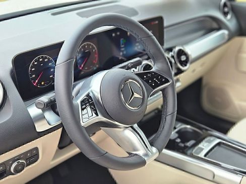 Certified 2026 Mercedes-Benz GLB 250 4MATIC image 20