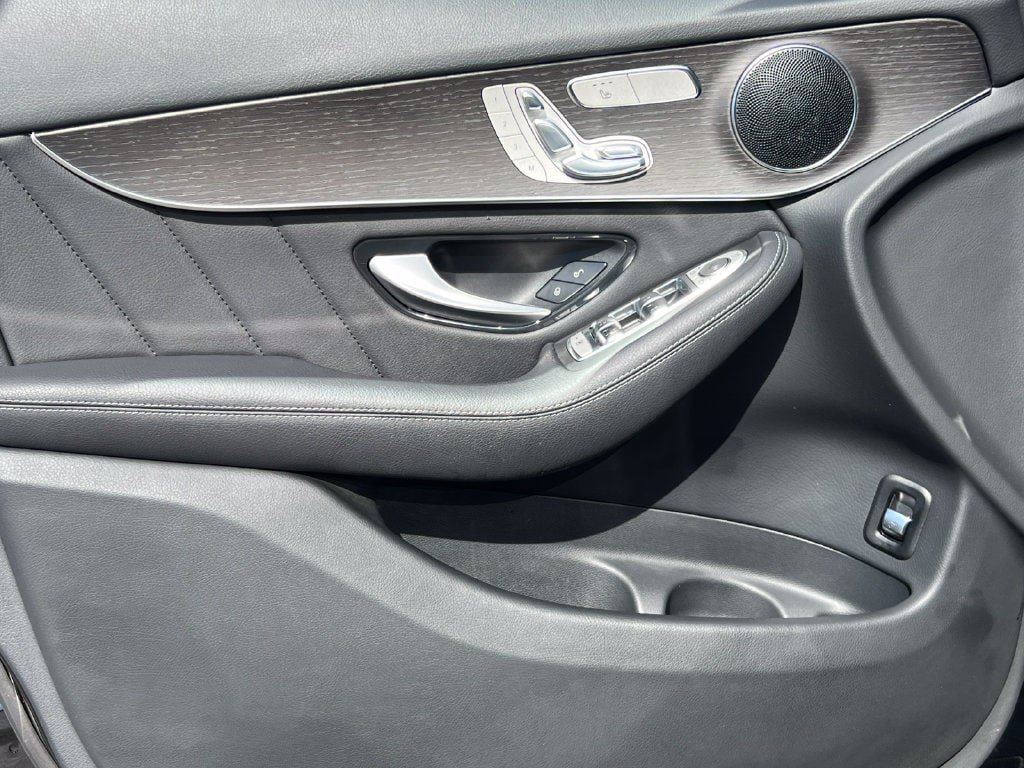 Certified 2022 Mercedes-Benz GLC 300 4MATIC image 16