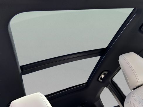 Used 2026 BMW X1 xDrive28i w/ Technology Package image 31