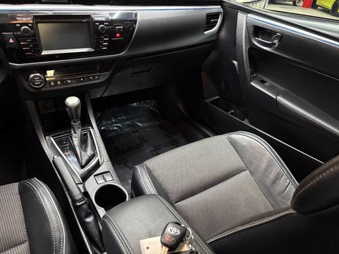 Used 2015 Toyota Corolla S Premium image 35
