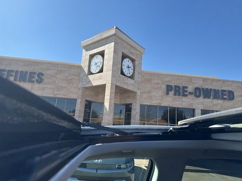 Used 2021 Chevrolet Traverse Premier image 9