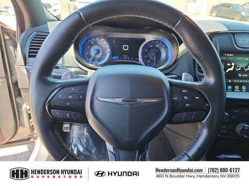 Used 2018 Chrysler 300 S w/ Beats Audio Group RWD image 22