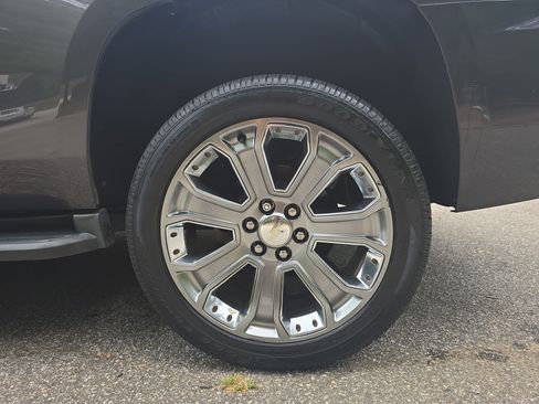Used 2017 Chevrolet Tahoe LT AWD/4WD image 30