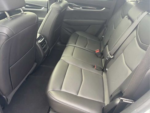 Used 2025 Cadillac XT5 Premium Luxury AWD/4WD image 21