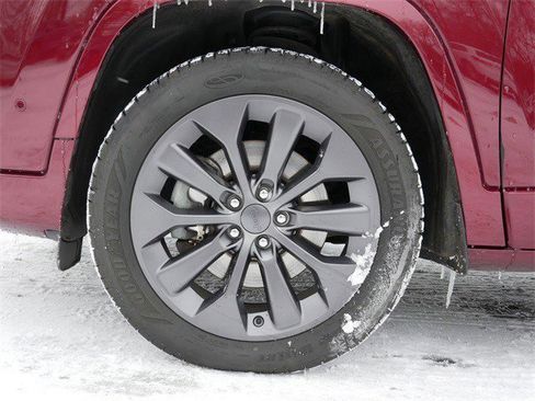 Used 2020 Jeep Cherokee High Altitude image 9