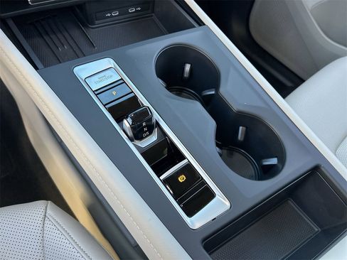 New 2026 Volkswagen Atlas SE image 25