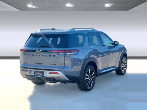 New 2025 Nissan Pathfinder Platinum w/ Black Appearance Package image 9