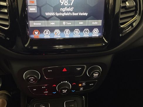 Used 2019 Jeep Compass Limited w/ Premium Lighting Group image 21