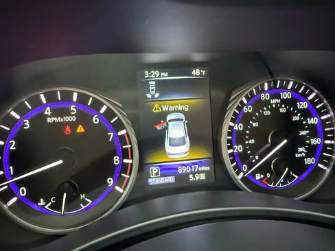 Used 2016 INFINITI Q50 3.0t Premium w/ Driver Assistance Package image 15