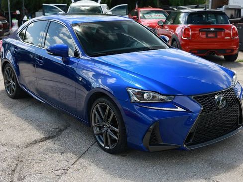 Used 2018 Lexus IS 300 F Sport w/ F Sport Package RWD image 11