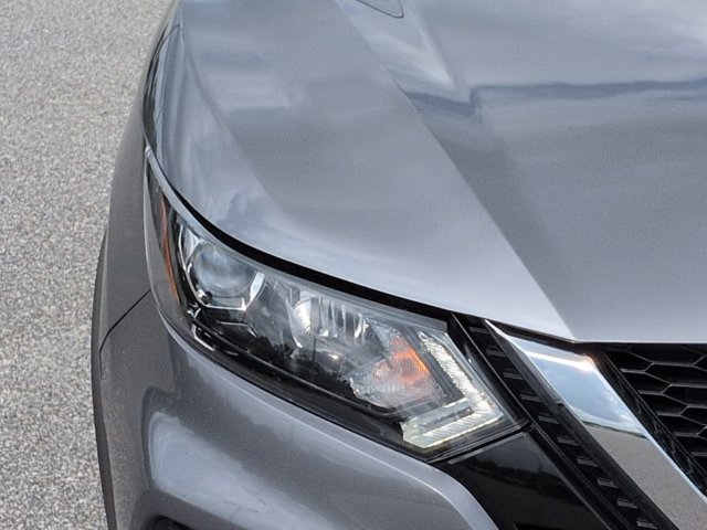 Used 2021 Nissan Rogue Sport SV FWD image 11