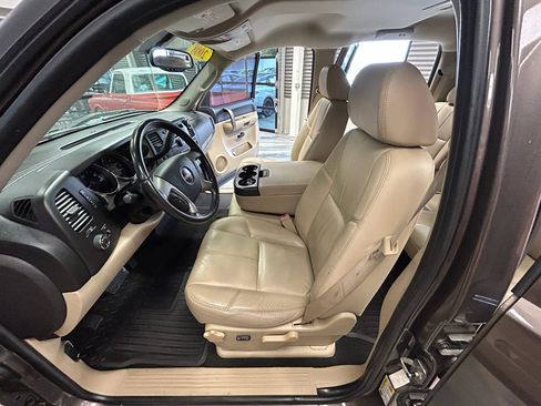 Used 2008 GMC Sierra 1500 SLE w/ Sierra NFL Edition RWD image 46