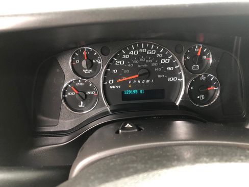 Used 2021 Chevrolet Express 2500 w/ Driver Convenience Package RWD image 33
