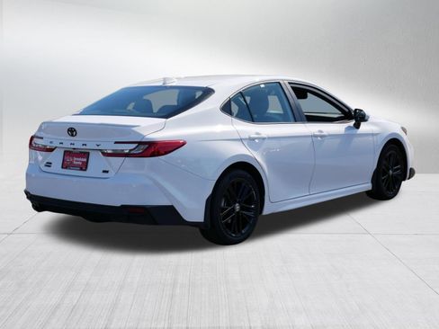 Certified 2025 Toyota Camry SE w/ Convenience Package AWD/4WD image 7