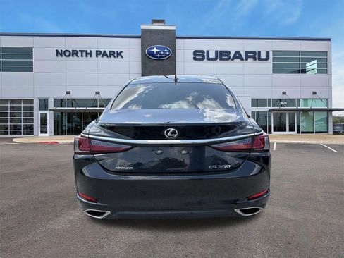 Used 2025 Lexus ES 350 w/ Premium Package FWD image 4
