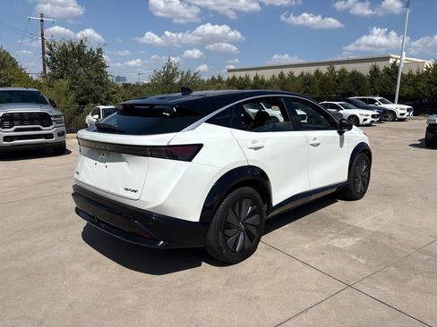 Used 2023 Nissan Ariya FWD image 5