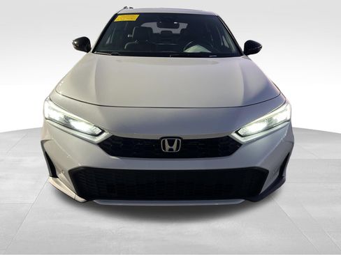 Used 2025 Honda Civic Sport Touring image 2