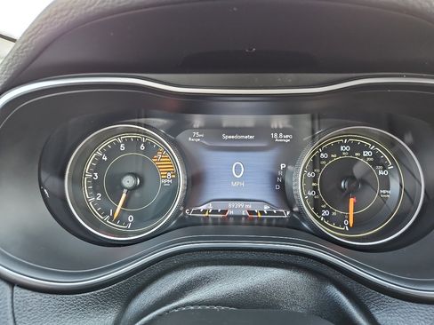 Used 2020 Jeep Cherokee High Altitude AWD/4WD image 19