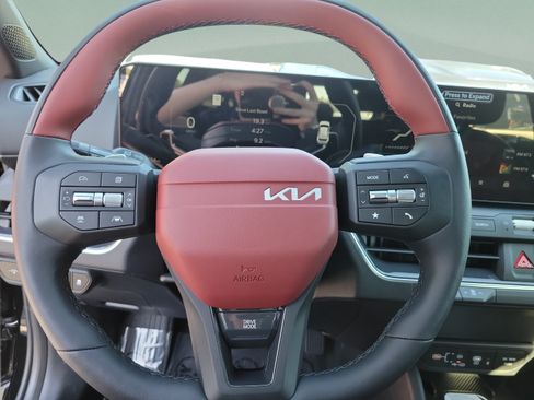 New 2026 Kia K4 GT-Line Turbo w/ GT-Line Premium Package FWD image 16