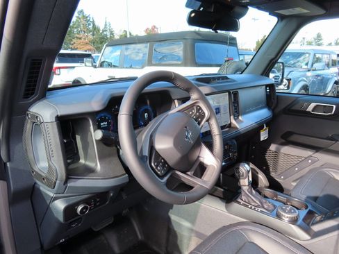 New 2025 Ford Bronco Big Bend w/ Black Diamond Package image 8