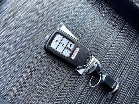 Used 2019 Honda Pilot Elite image 12