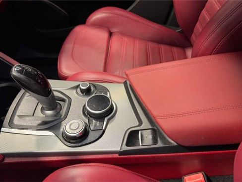 Used 2019 Alfa Romeo Stelvio Ti Sport w/ Quick Order Package 22S Sport image 28