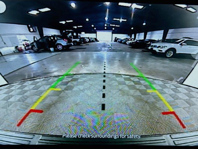 Used 2022 Ford Expedition Limited AWD/4WD image 15